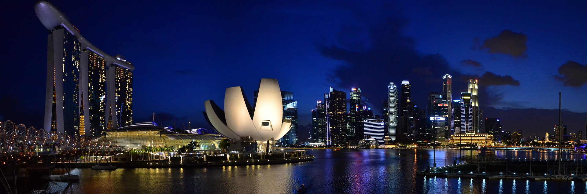 Philippines and Singapore: Two different worlds