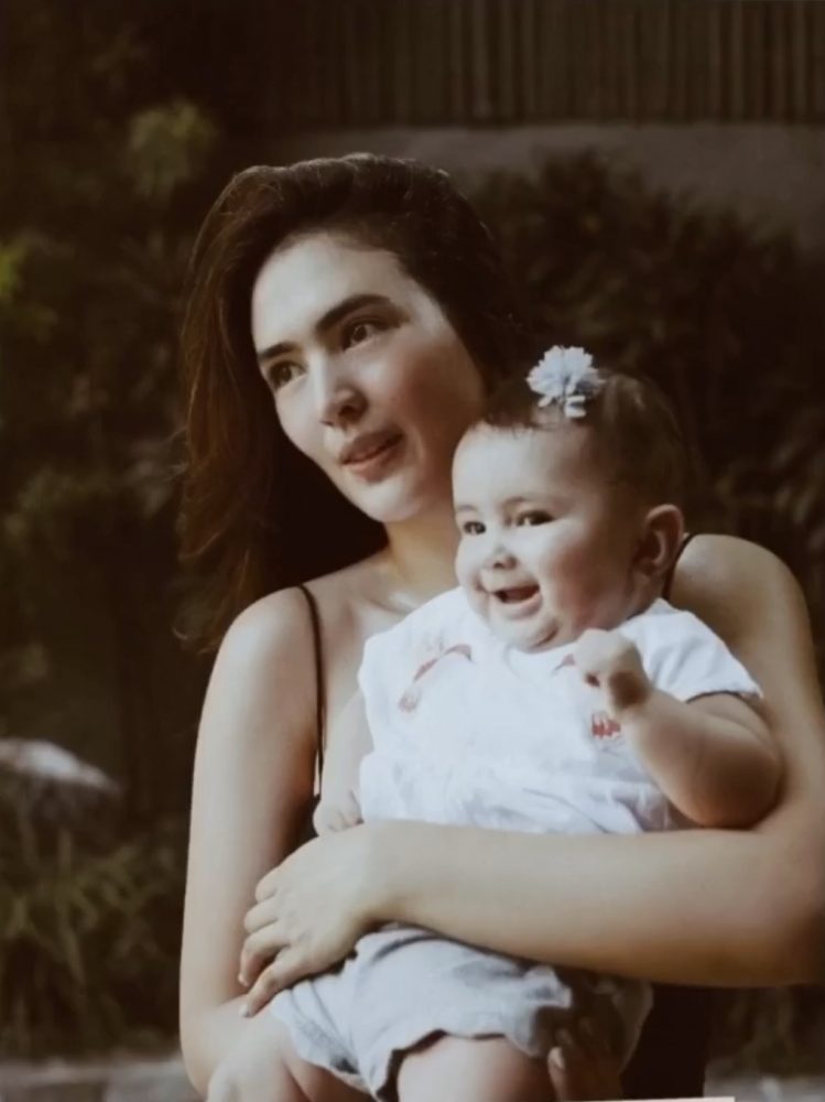 Sofia Andres, Mommy Na!